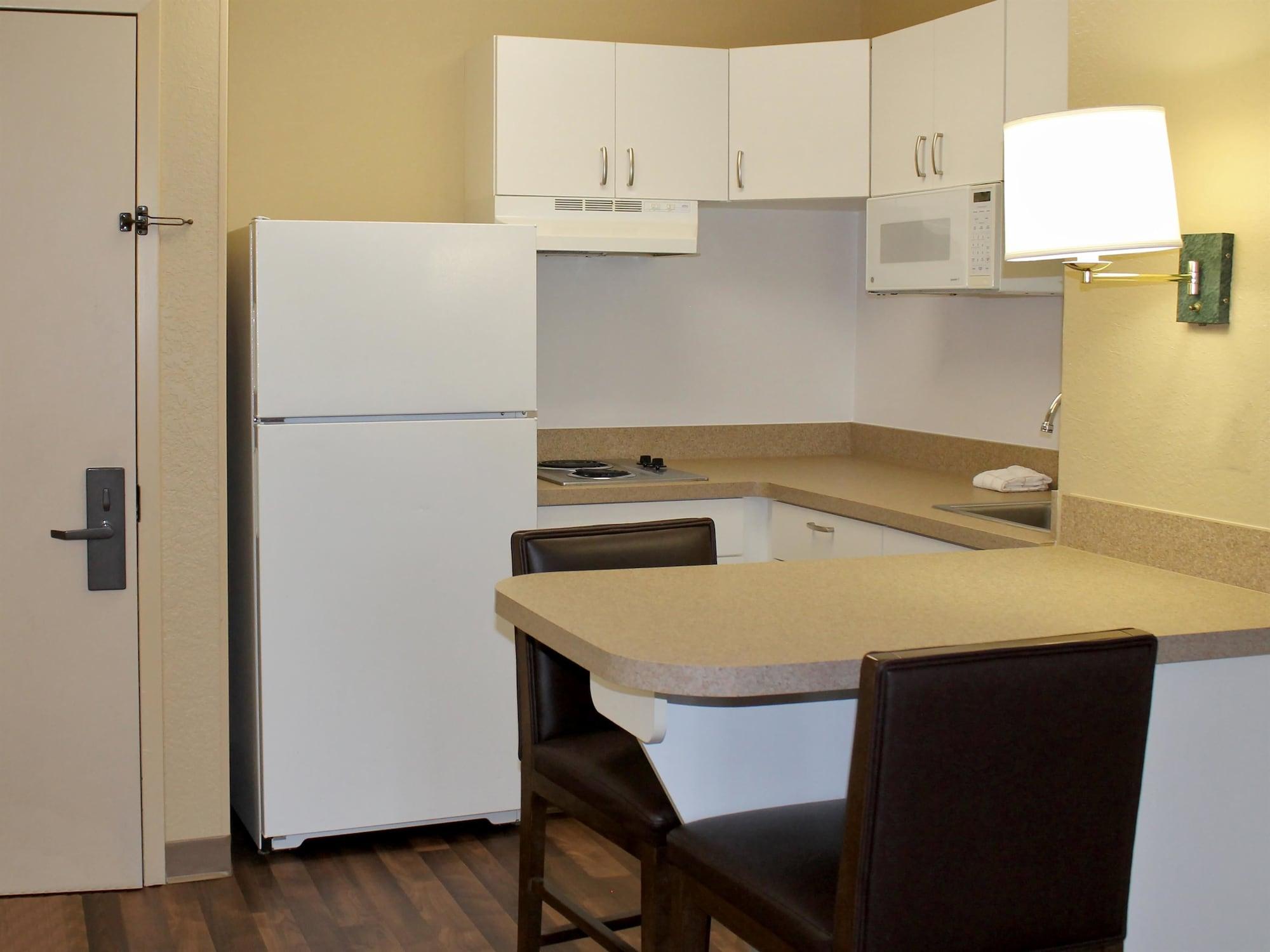 Extended Stay America Select Suites - Orlando - Southpark - Equity Row Oak Ridge Kültér fotó