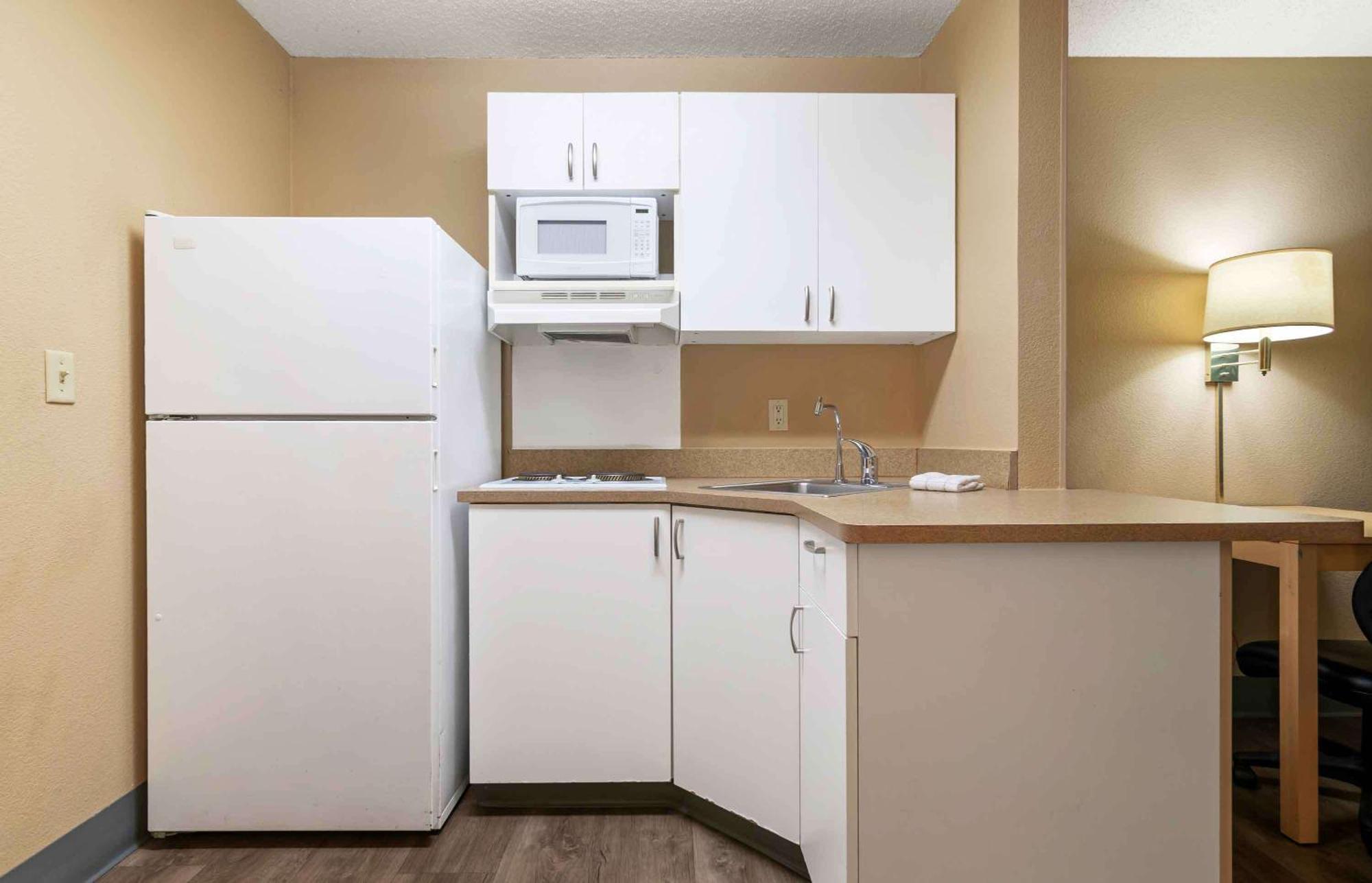 Extended Stay America Select Suites - Orlando - Southpark - Equity Row Oak Ridge Kültér fotó